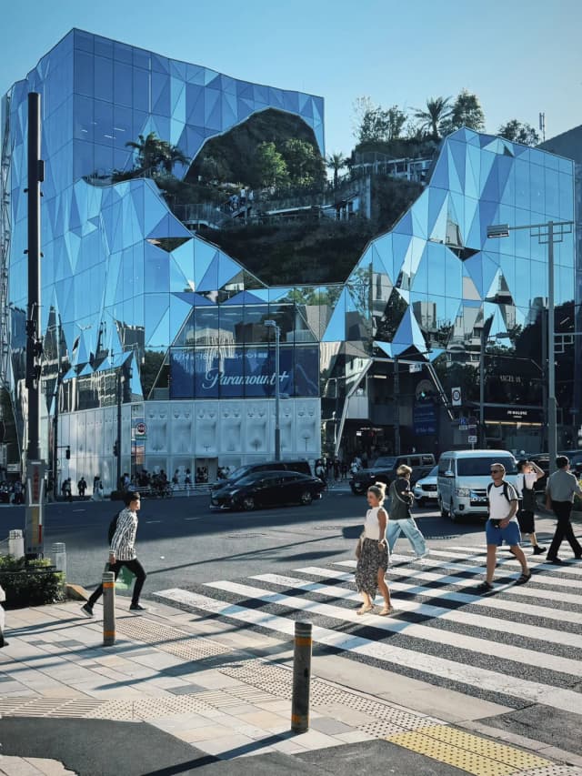 A must-eat when in Tokyo is the Wagyu barbecue! The quality is excellent, the price is great, and you'll enjoy every single dish.