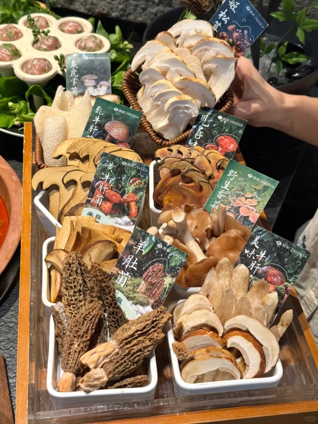 The soup is so fresh and delicious! I could drink two big bowls.