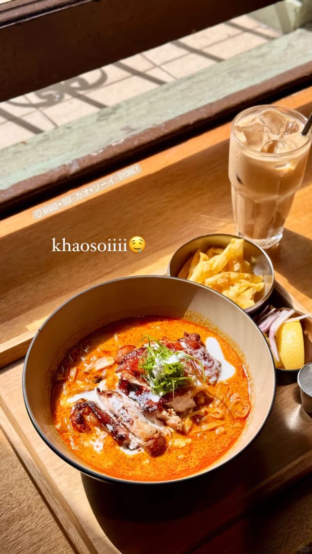 Eason Chan's same Thai northern curry noodles, with rich coconut curry flavor, even better than in Chiang Mai.