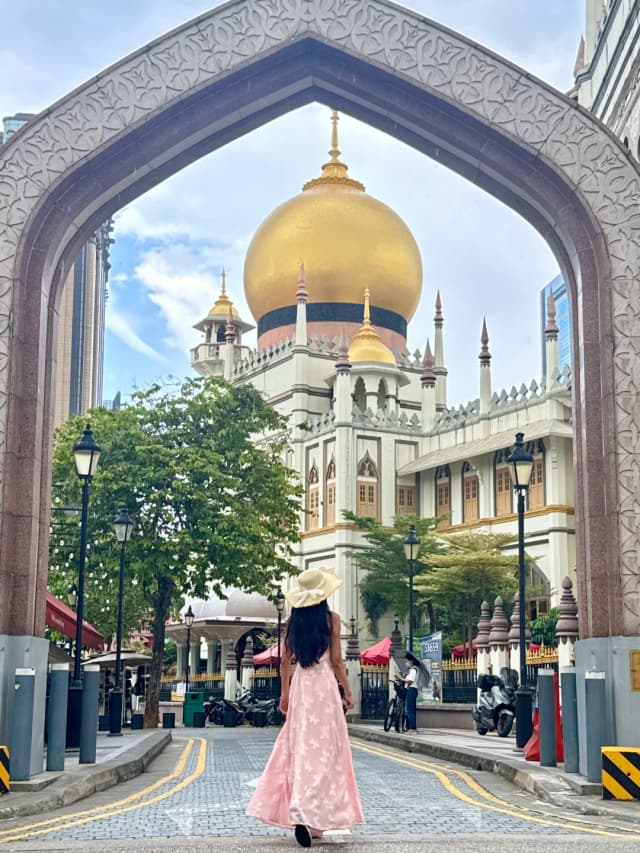 Visiting the Indian Heritage Centre is like walking through a time corridor, offering a deeper understanding of the Singaporean Indian community's history and contributions to the nation.