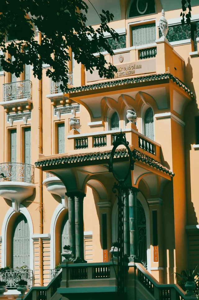 If you can only choose one activity in Ho Chi Minh, I wholeheartedly recommend the 'AO Show'!