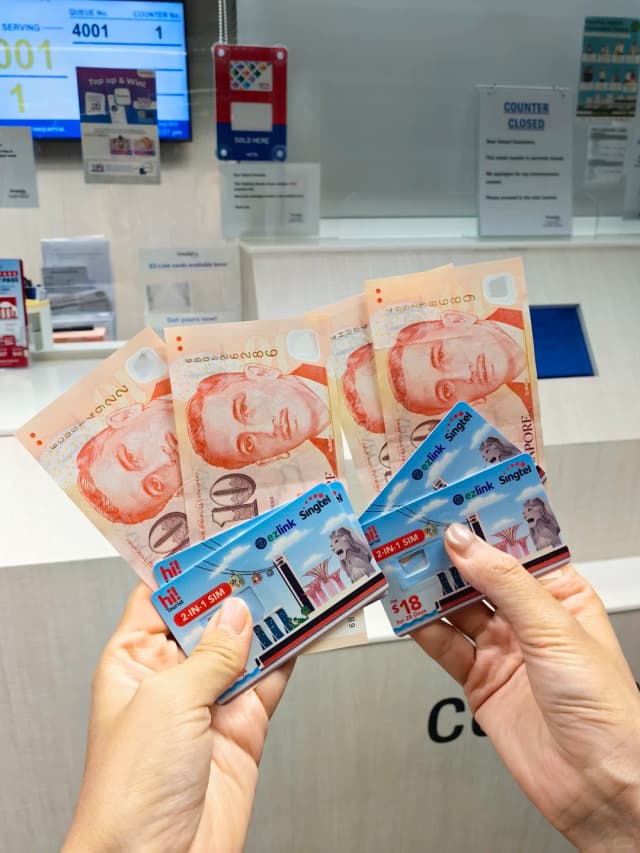 Quick tip for Orchard Road visitors: The whole area is a complete non-smoking zone, so be sure to look for designated areas!