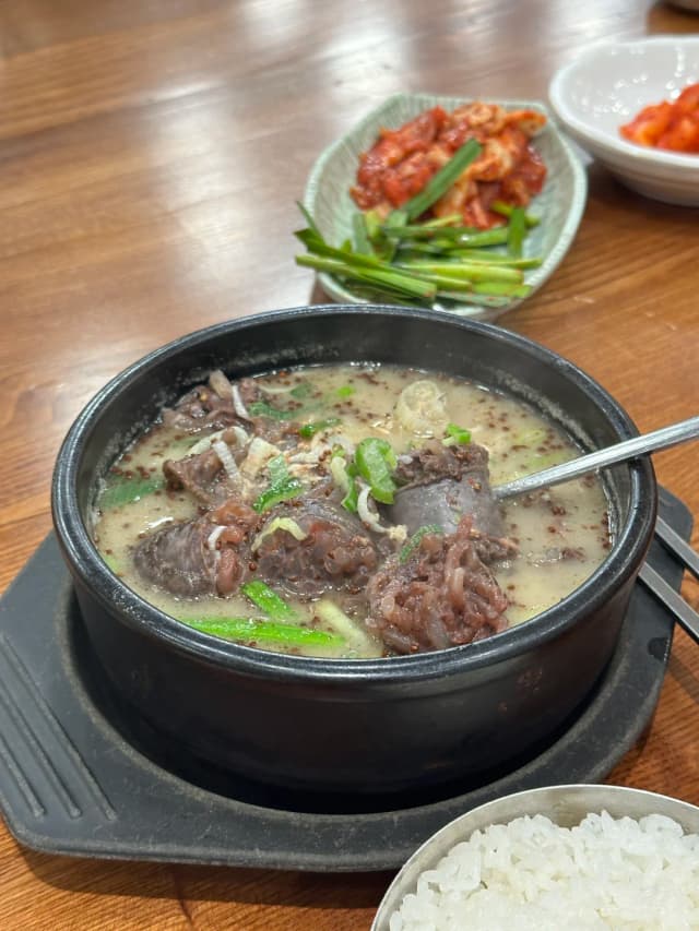 You know it's authentic when more customers are speaking Korean than Chinese—a taste certified by Koreans themselves.