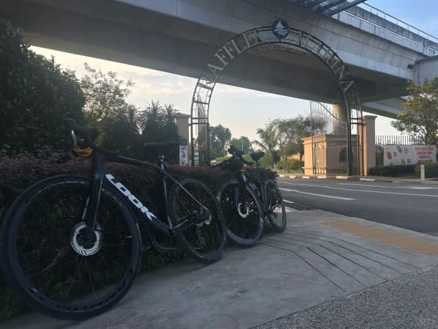 Protective eyewear and a face mask are essential; I took them off for a while because it was so hot and ended up getting sand in my eyes.