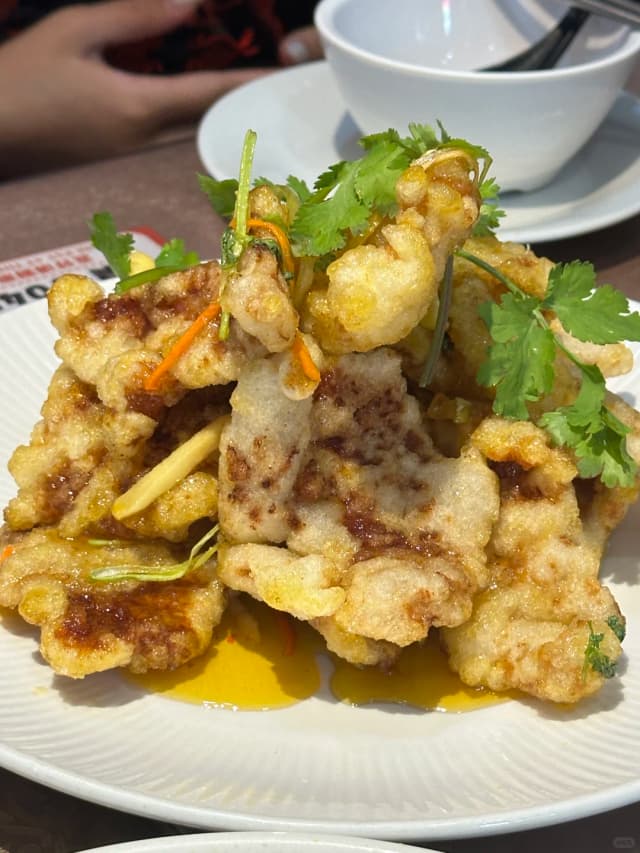 This Guo Bao Rou is ordered by every table and tastes no different from what you'd get in Harbin!