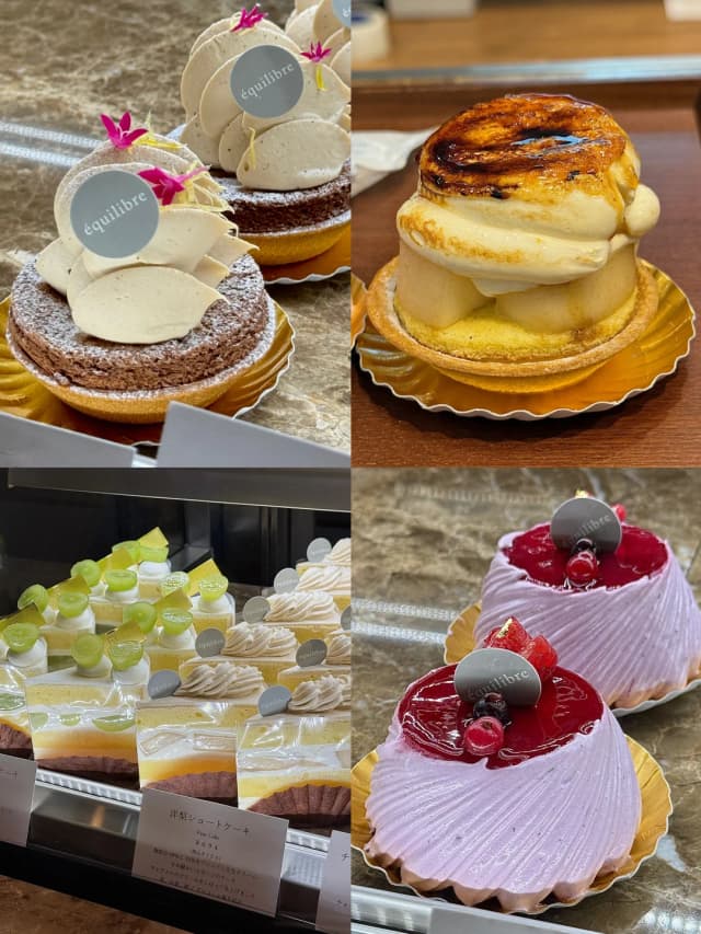 The toasted caramel mousse on top is as light as a marshmallow, fluffy and soft, melting slowly in your mouth until you can hear it fizz.