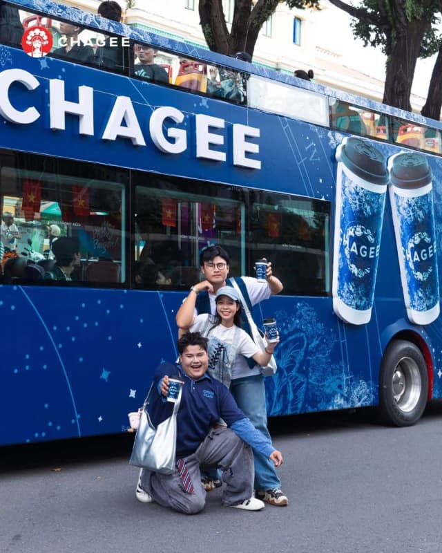 It's CHAGEE, after all. The tea flavor is just that strong and authentic—a silky, smooth, and fresh Tie Guan Yin taste.