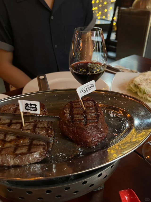 For an unbeatable luxury dining experience, don't miss El Gaucho's Super Tuesday, offering all grilled steaks at half price if you book before 12 PM!